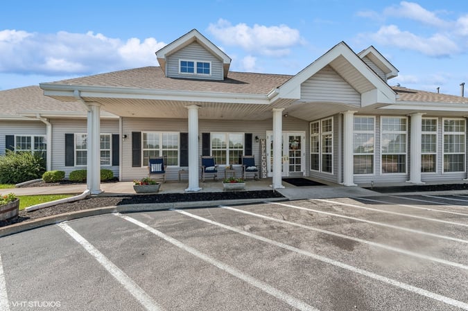 02_167West240South_575_FrontView_Large