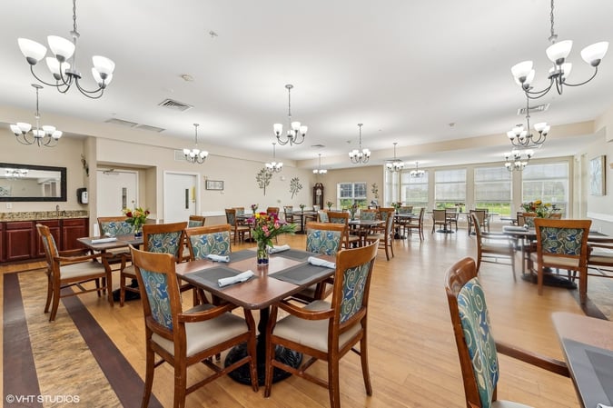 07_167West240South_369_DiningArea_Large